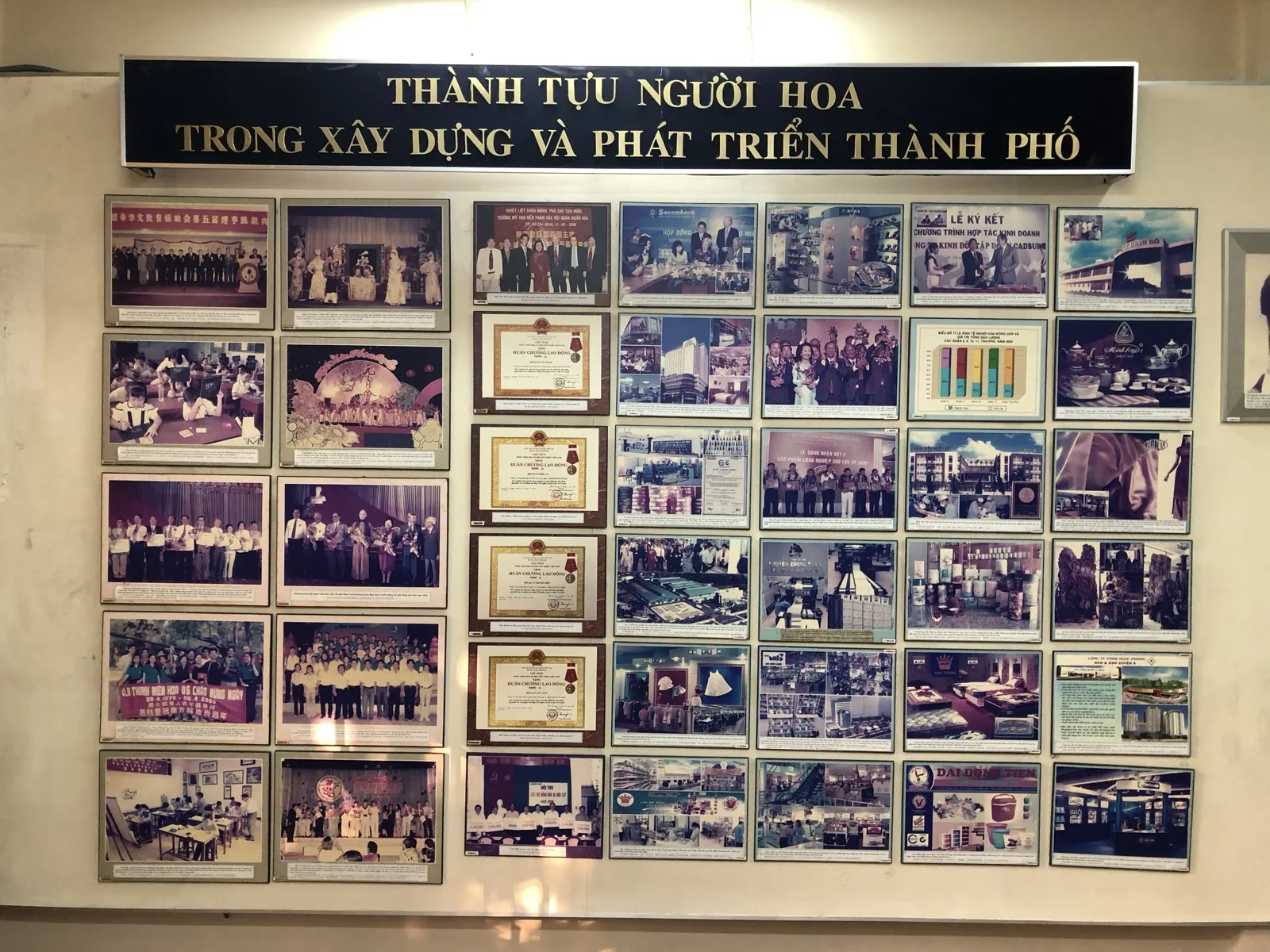 Ảnh tư liệu Phòng trưng bày 3 — Nhà Truyền thống Cách mạng đồng bào dân tộc Hoa Thành phố Hồ Chí Minh (53/69).
